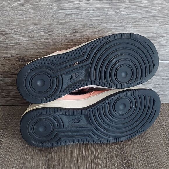 Nike Air Force 1 Low Valentine's Day Bleached Coral 5Y - Picture 8 of 10